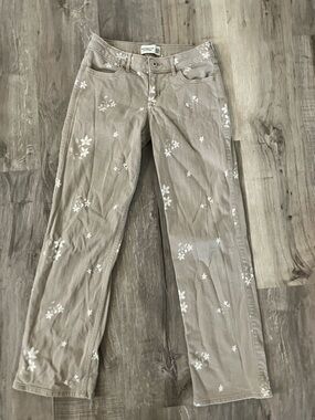 abercrombie kids Beige Low-Rise Baggy Jeans